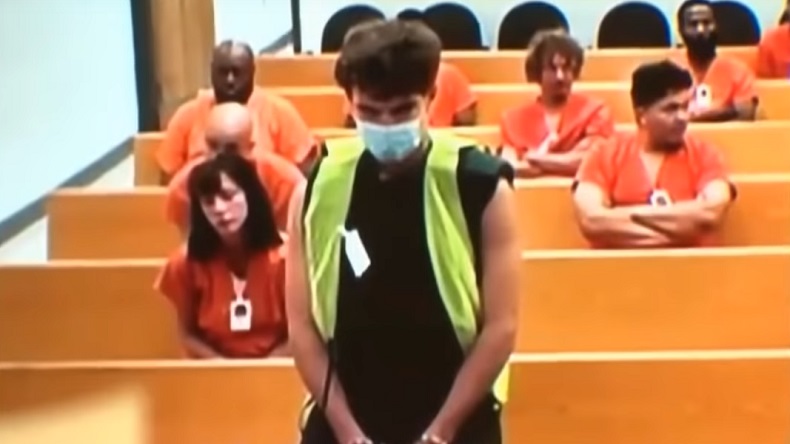 Video porno interrumpió audiencia judicial del presunto hacker de Twitter