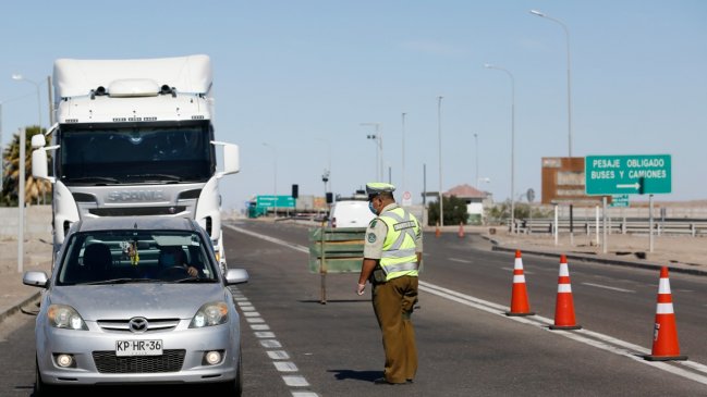 Hombres entre 18 y 27 años lideran detenciones por infringir toque de queda en Tarapacá