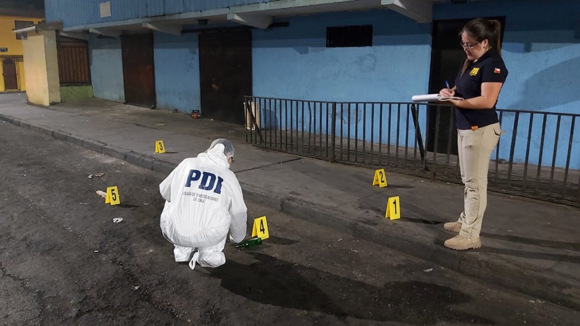 Iquique: Mujer acusada de participar en golpiza junto a su hijo quedó en prisión preventiva