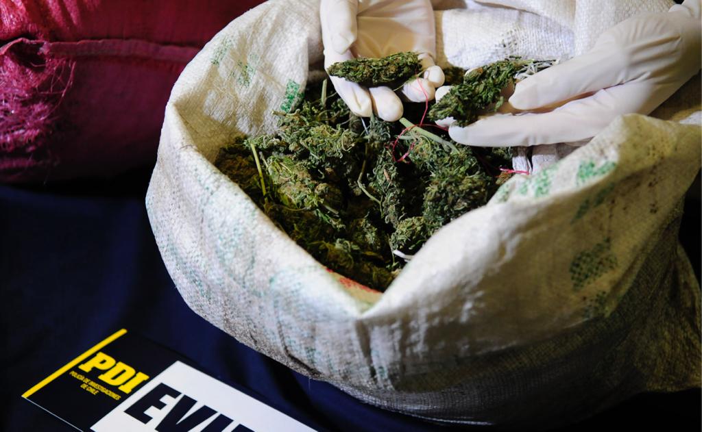 PDI detiene a hermanos acusados de vender droga a través de aplicación de citas en Rancagua