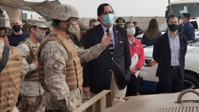 Ministro Pérez visitó Arica para revisar política migratoria en la frontera en medio de críticas
