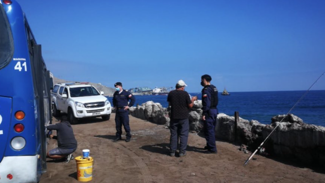 Trabajadores del transporte público fueron detenidos por mal uso de permisos: Estaban pescando