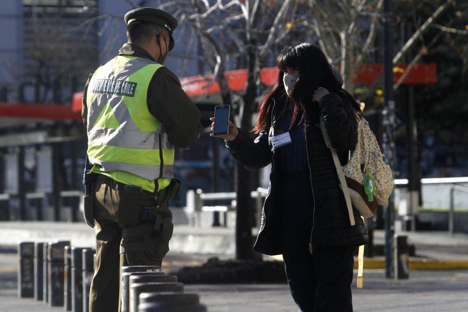 Mujer con Covid-19 fue detenida circulando por la vía pública en Antofagasta