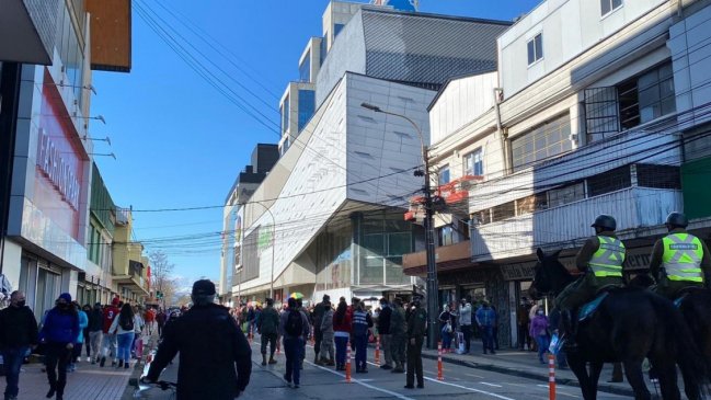 Mall de Chillán y supermercado sometidos a sumario sanitario por aglomeraciones en Día del Niño