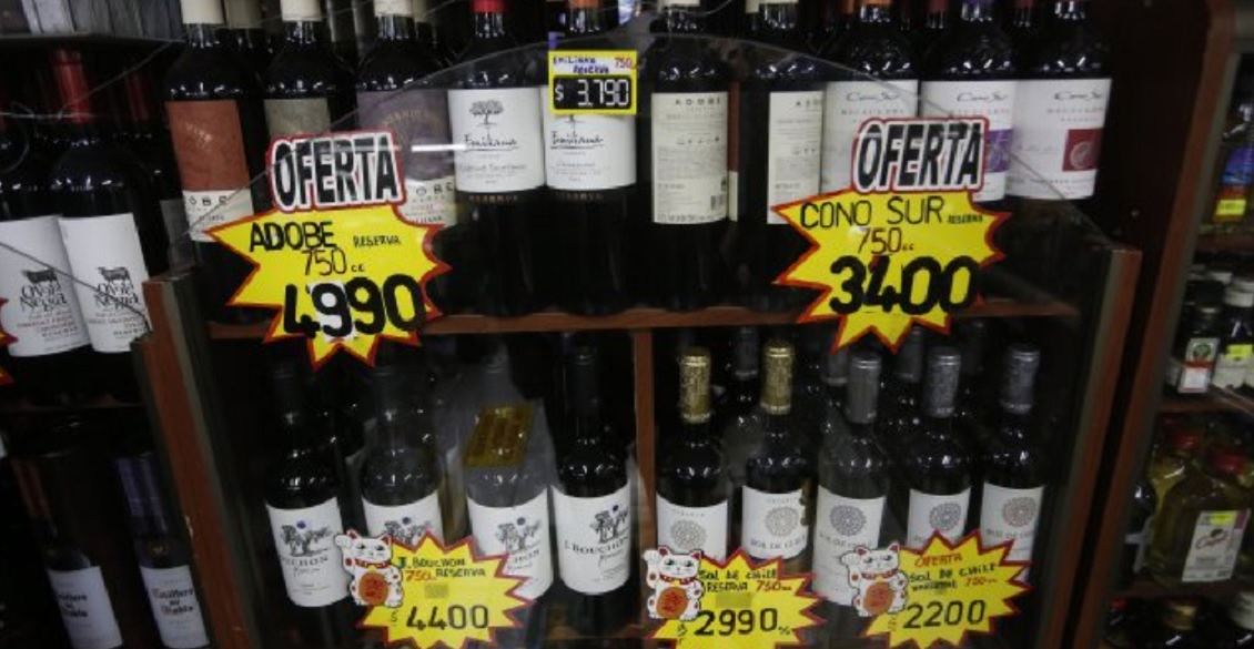 Alcalde restringe horario de atención de botillerías en La Serena