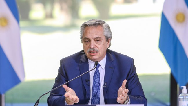 Fernández declara el internet, la telefonía y la televisión paga como servicios públicos en Argentina