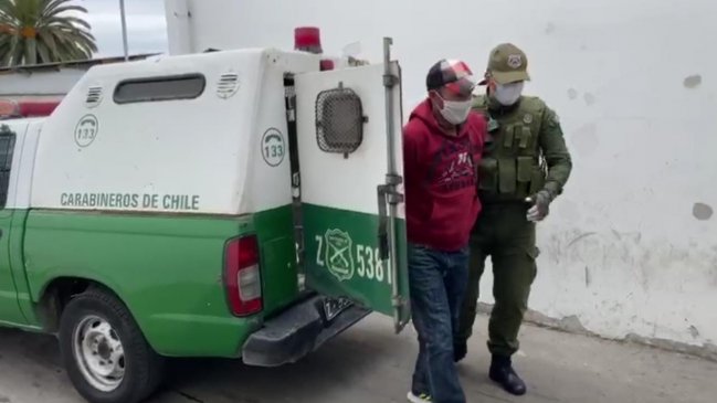 Siete personas detenidas por intentar ingresar a feria con permisos adulterados en Coquimbo.