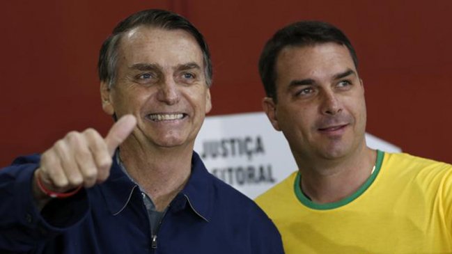 Hijo mayor del presidente Bolsonaro da positivo de coronavirus