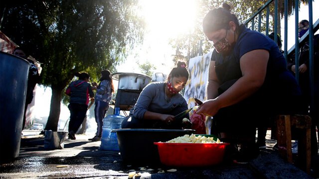 Autoridades firman acuerdo para ayudar a ollas comunes de O'Higgins