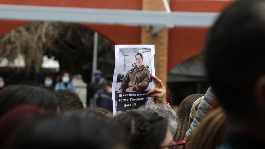 Fiscalía formaliza por femicidio a carabinero acusado del crimen de Norma Vásquez