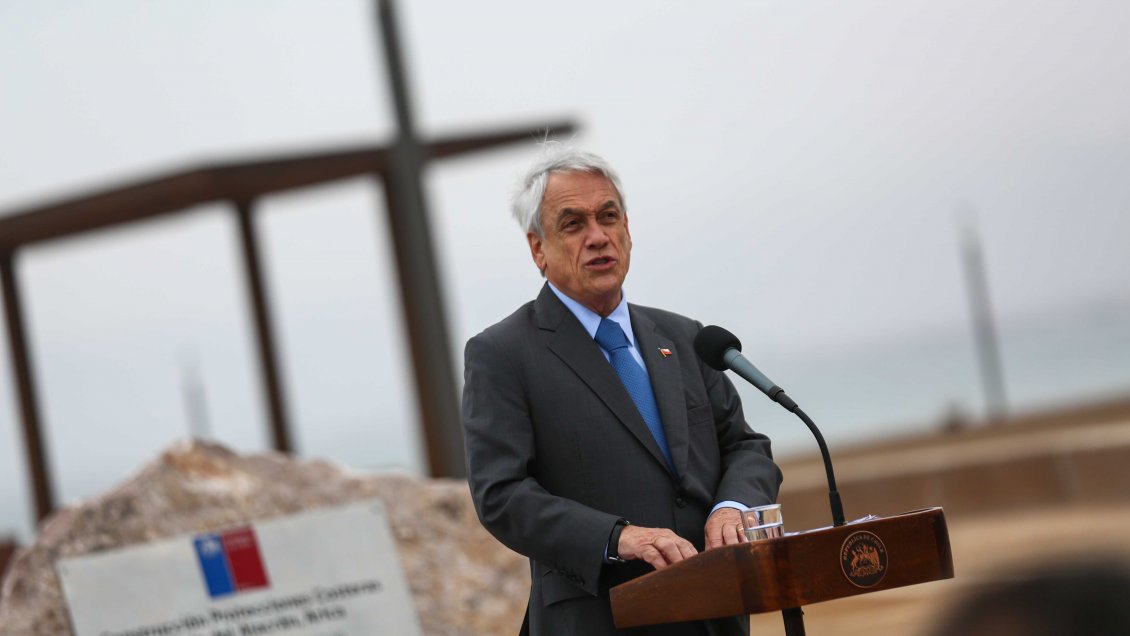 Paro de camioneros: Presidente Piñera pide unir fuerzas para 