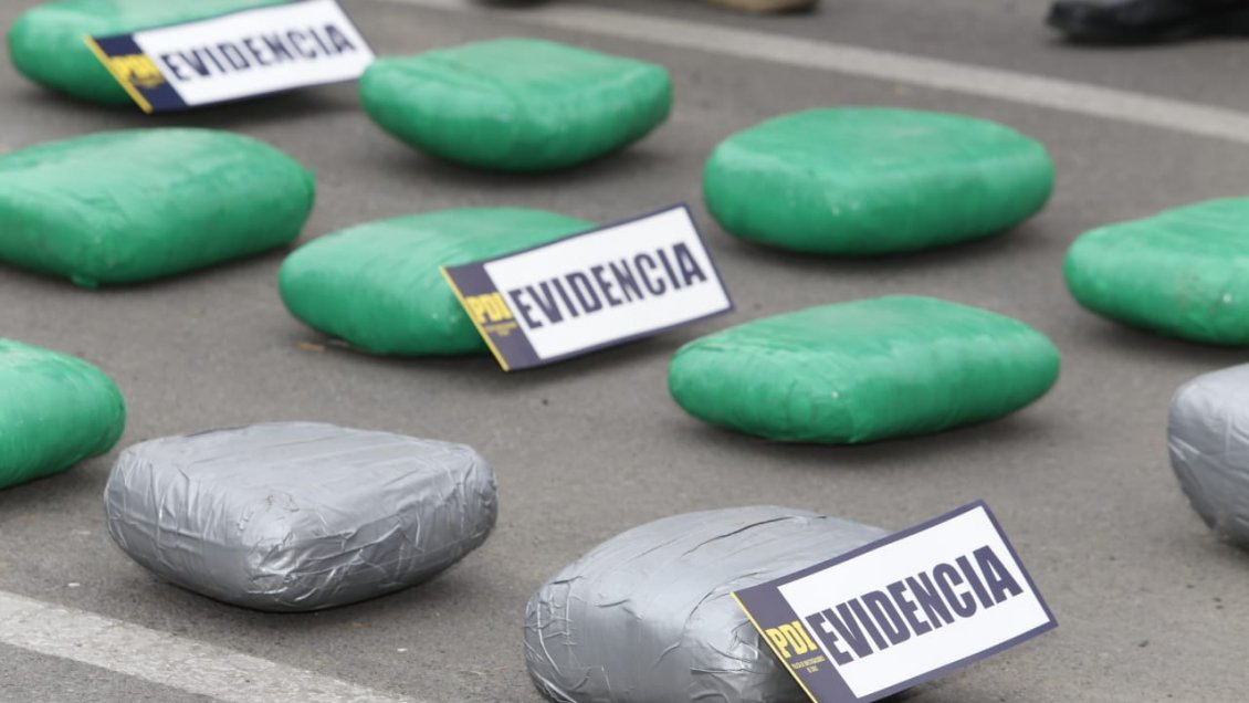 Cae banda internacional que utilizaba buque mercante para internar droga a Mejillones