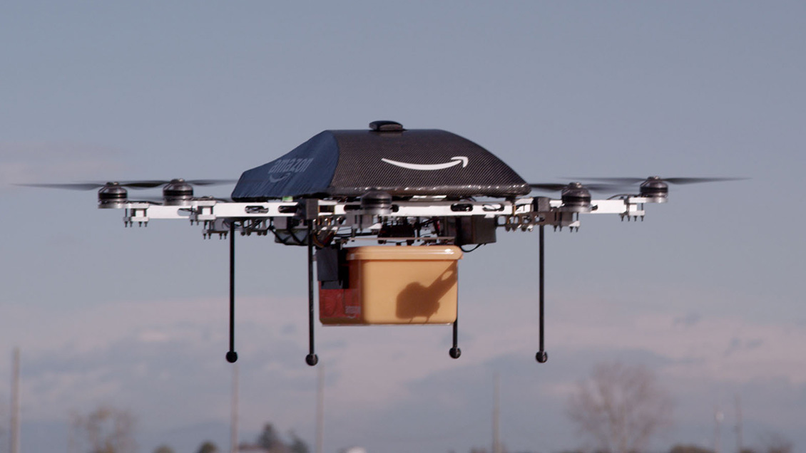 Amazon ya tiene luz verde para entregar paquetes con drones en EE.UU.