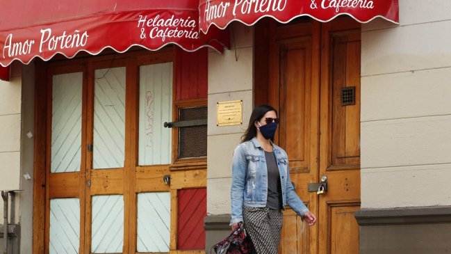 Gradual y con mesas al exterior: Las claves de la reapertura de restaurantes