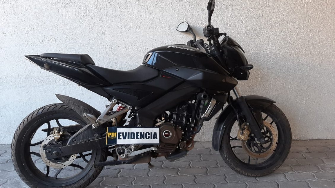 Se la llevaron para hacer reparaciones: Mecánico recuperó su moto robada hace dos años