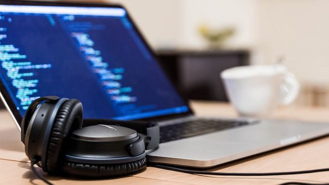 Estudio reveló que al 84% de los chilenos le gustaría seguir con teletrabajo