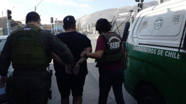 Detienen a sujeto acusado de robar vehículo e intentar sustraer otro