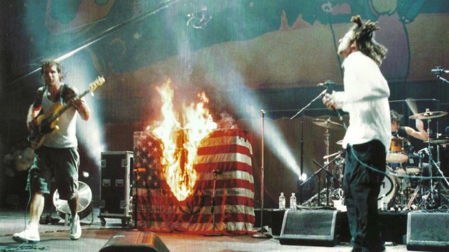 Netflix trabaja en serie documental sobre festival Woodstock 99