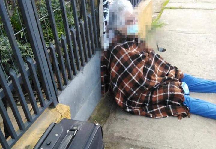 Municipio llevará a la justicia a mujer que echó a la calle a su madre en plena cuarentena en Linares