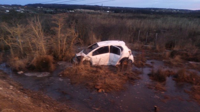 Volcamiento camino al Cerro Andino de Punta Arenas dejó una persona lesionada