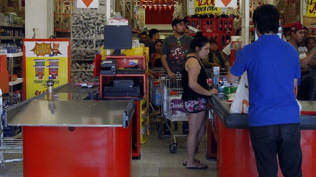 Municipio de Linares entregará bono a más de 260 empaquetadores de la comuna