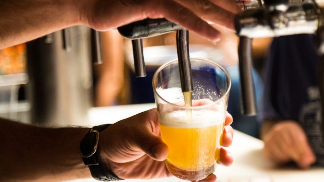 Iquique habilitará espacios públicos para el funcionamiento de bares y restoranes