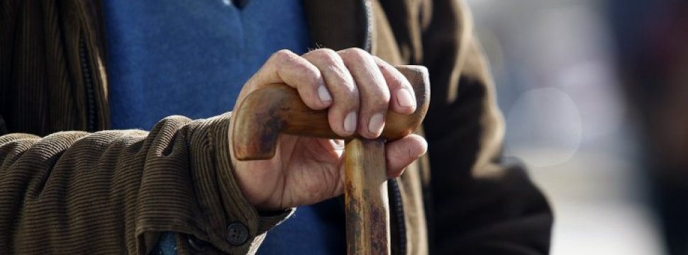 ¿Puedo reunirme con adultos mayores durante las Fiestas Patrias?