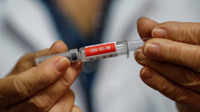 China podría empezar a vacunar a la población en noviembre, según una experta