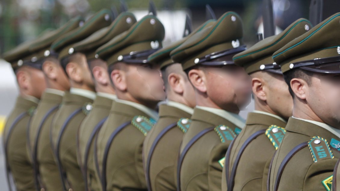 Ceremonia de ascenso inquieta a Carabineros de Curicó por participante infectado