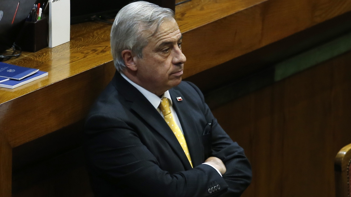 Firmante de acusación: A Mañalich le jugarán en contra los testimonios de gente que sufrió sus decisiones