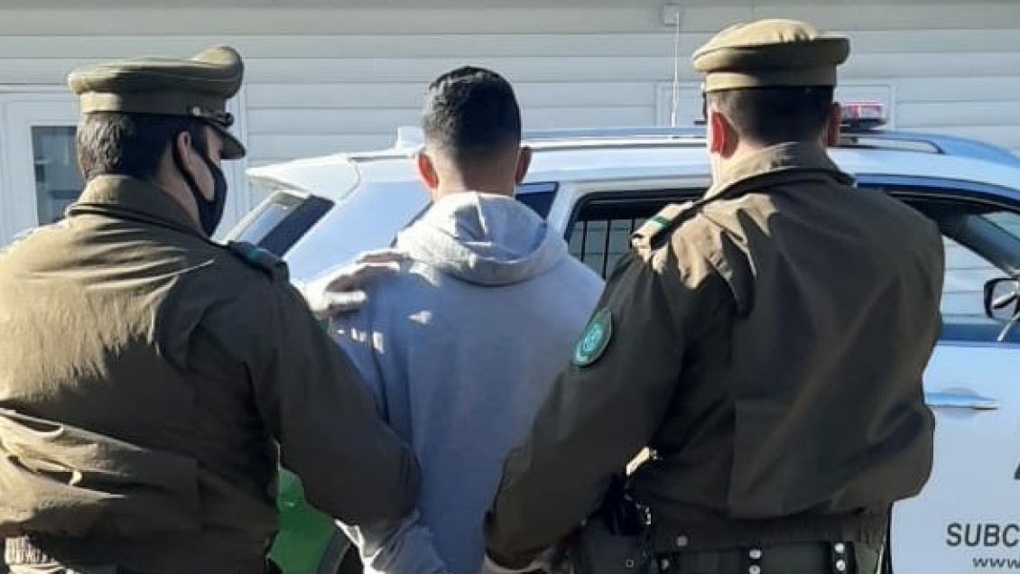 Prisión preventiva para sujeto sorprendido vendiendo marihuana en la plaza de Coelemu