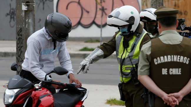 Carabineros detuvo a más de 2.800 personas por infracciones sanitarias en la última jornada