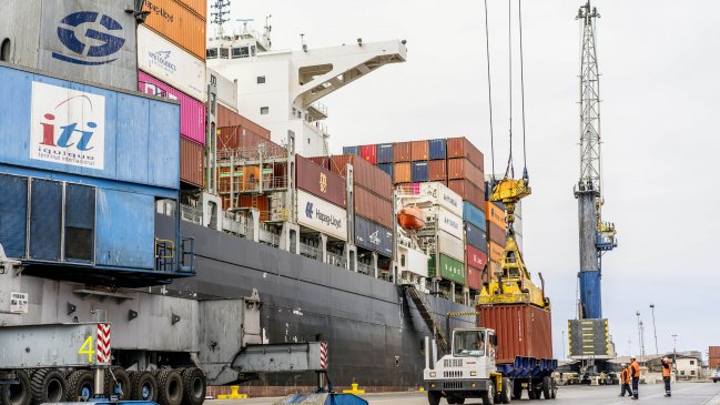  Pandemia golpea al Puerto de Iquique: Transferencia de contenedores cayó un 46%  