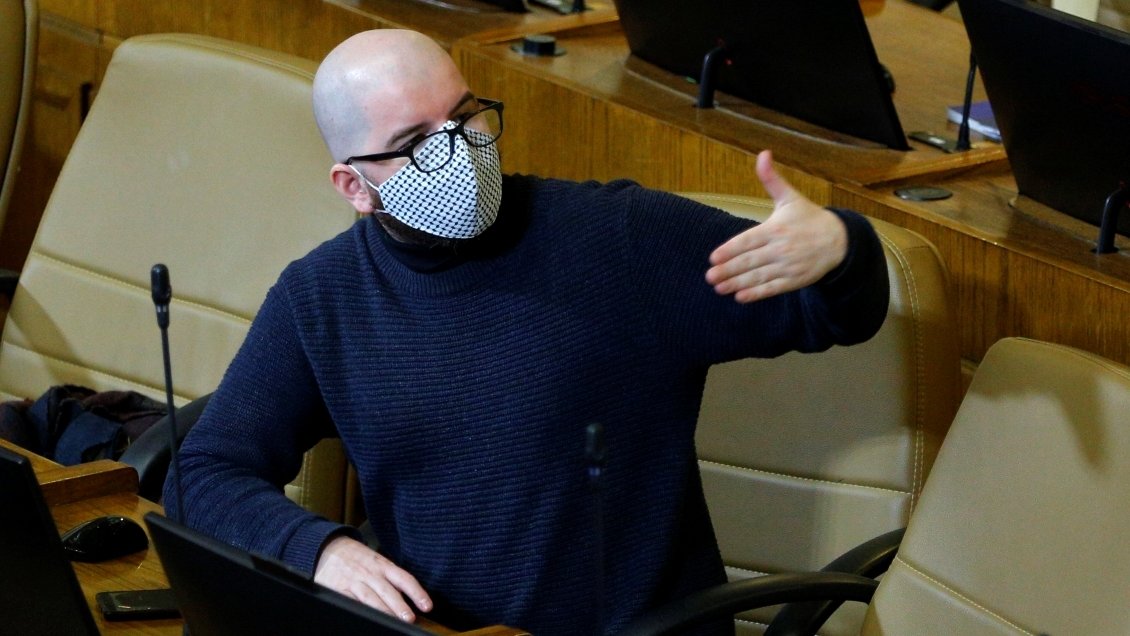 Comisión de Ética decidió sancionar a diputado Jackson por 