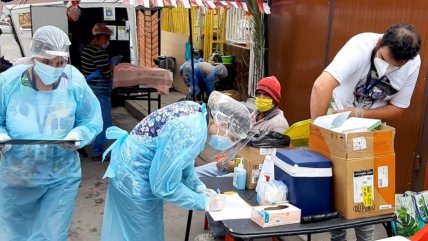 Antofagasta: En calles, ferias, campamentos y ollas comunes se buscan infectados asintomáticos