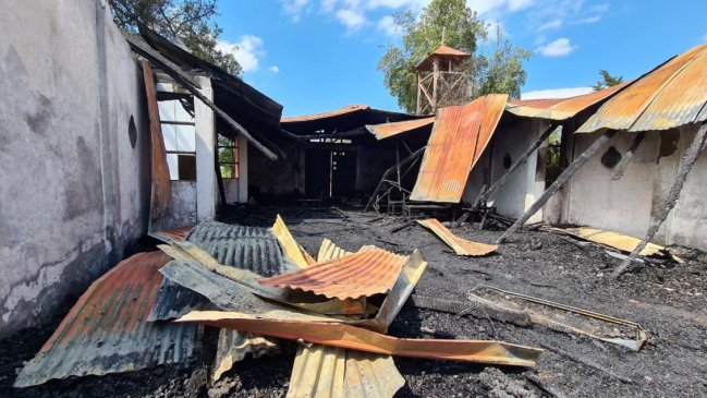 Carabineros investiga incendios de dos iglesias en Doñihue