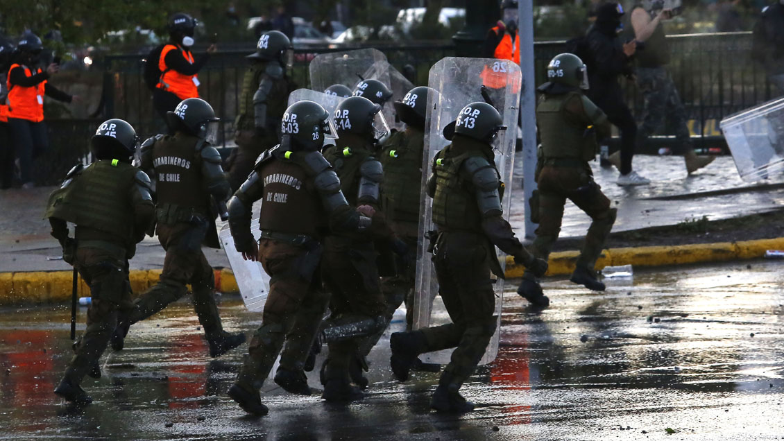 Senadores rechazarán presupuesto de Carabineros si no hay una 