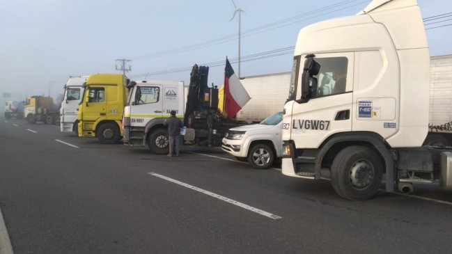 Camioneros del Biobío se manifestaron por asesinato de trabajador en La Araucanía