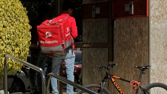 Inédito en el país: Tribunal declaró que existe relación laboral entre aplicación y repartidores