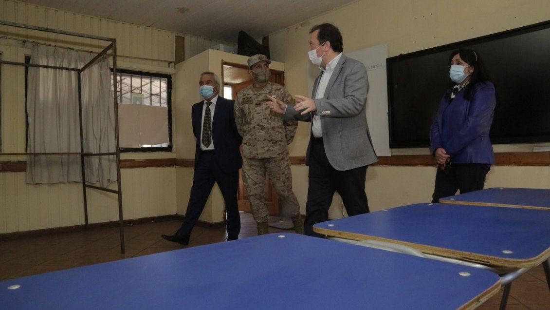 Positiva inspección de autoridades a recintos de votación en Talca