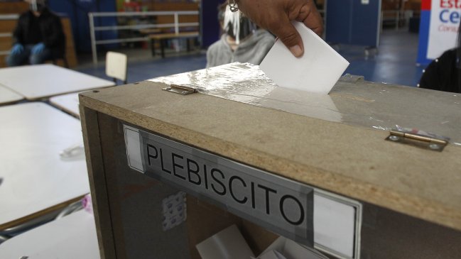 Plebiscito: Habitantes de comunas en cuarentena podrán votar portando solo la cédula de identidad