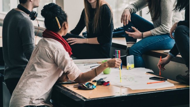 Una universitaria de cada veinte ha sido violada en Francia, según encuesta