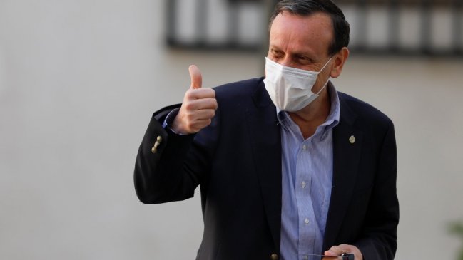 Rector Sánchez: Esperamos dar resultados de pruebas de vacunas en enero