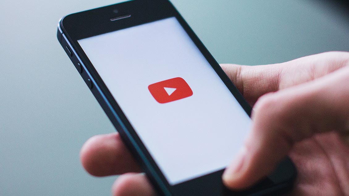 Youtube prohíbe teorías conspirativas que justifiquen la violencia