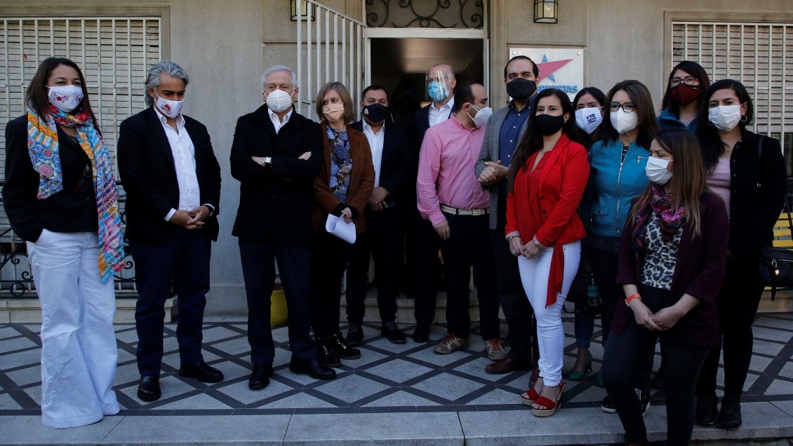 Unidad Constituyente llama a manifestarse para conmemorar estallido y rechaza 