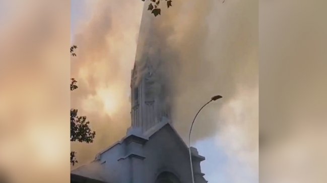 Ataque incendiario destruyó la Parroquia de la Asunción
