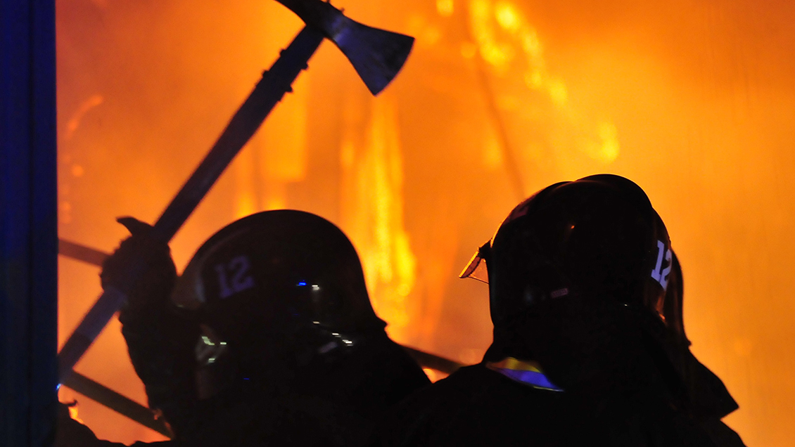 Tres personas murieron en incendio de una vivienda en Cunco