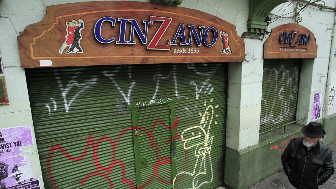 Sharp urge a grandes empresarios que ayuden a revertir cierre del tradicional bar Cinzano