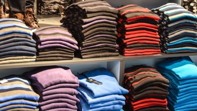 Covid-19 fuerza el cierre de miles de fábricas de textil en Asia