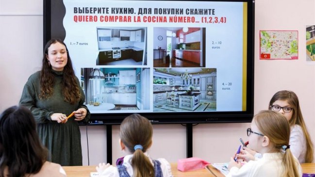 Rusia apuesta por el español en la educación pública